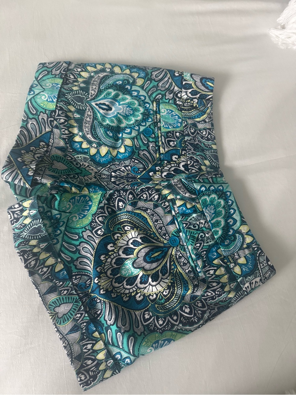 New York & Company Teal Paisley Print Women's Shorts size 2